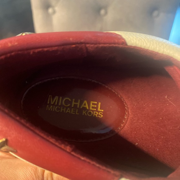 Micheal Kors size 8 sneakers - Picture 9 of 9